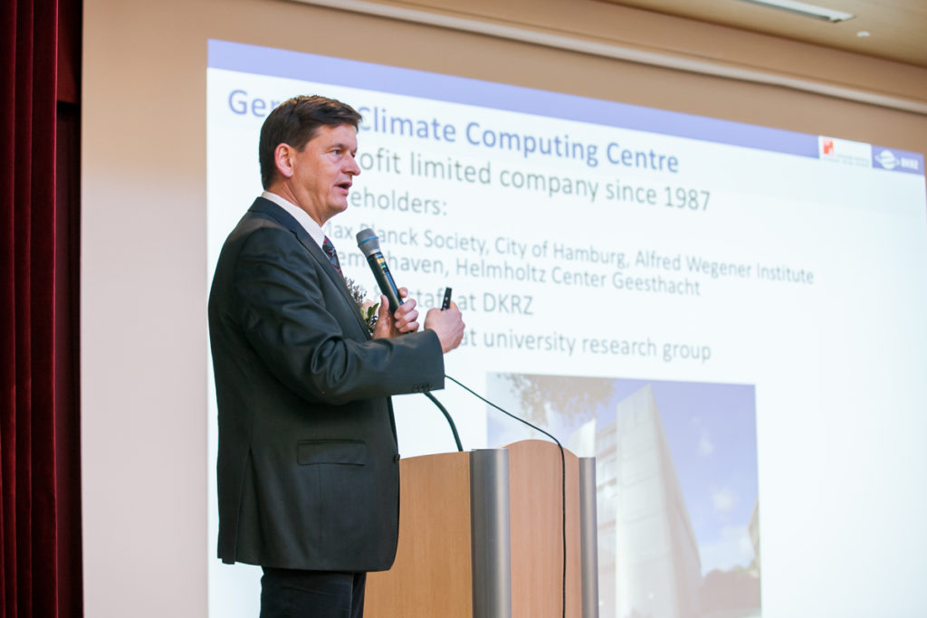 Thomas Ludwig giving a presentation on Climate Supercomputing in Germany